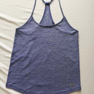 Under Armour Loose Tank Top Womens XS Regatta Heatgear Scoop Neck Active